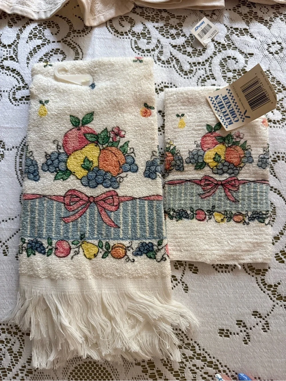 Fruit Bow Hand Towel Set - White with Multicolor Fruit